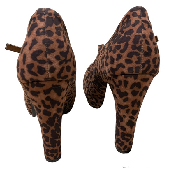 Nwot Mary Jane Leopard Heels - Picture 4 of 8
